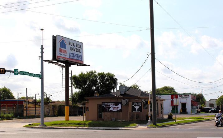 Pictures of Retail property located at 2704 Boca Chica Blvd., Brownsville, TX 78521 for sales - image #1