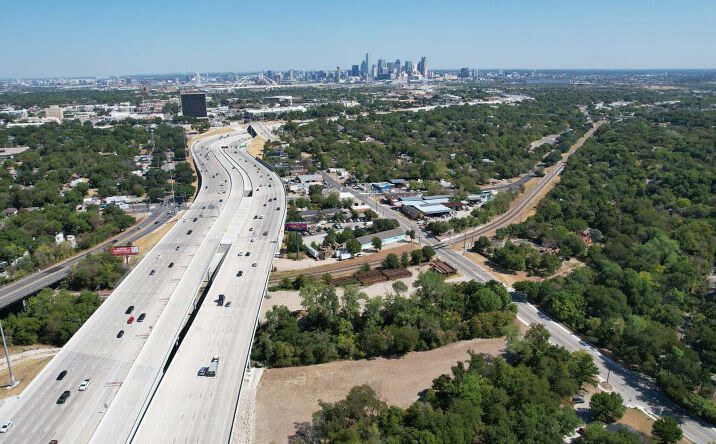 Pictures of Land property located at 1225 S Beckley Ave, Dallas, TX 75224 for sales - image #1