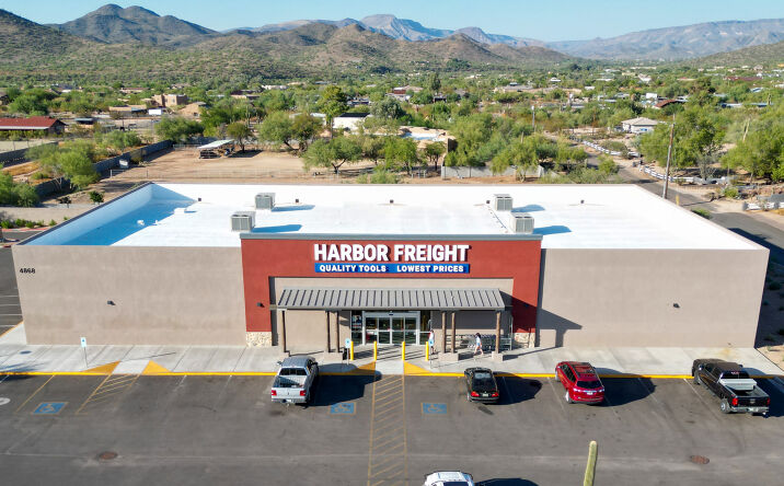 Pictures of Retail property located at 4868 E Carefree Hwy, Cave Creek, AZ 85331 for comps - image #1