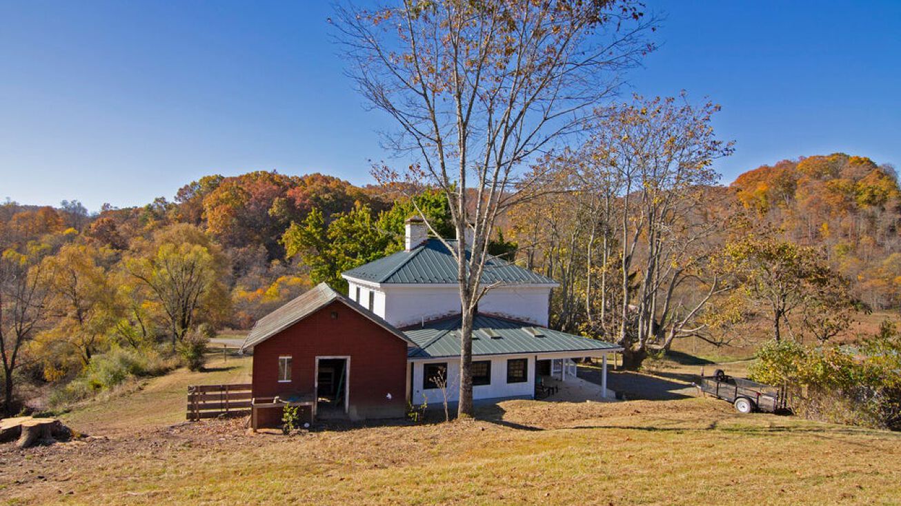 3715 Unus Rd, Lewisburg, WV 24901