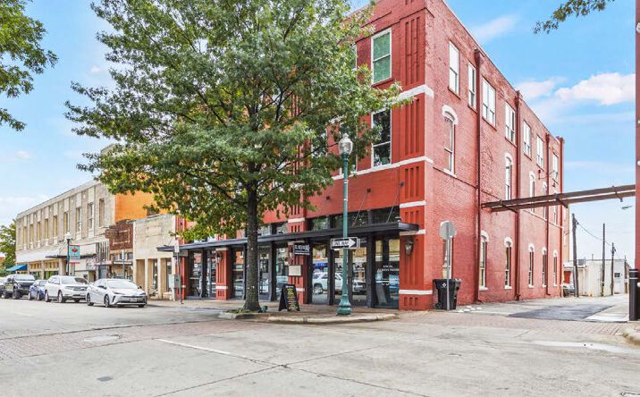 Pictures of Retail, Office property located at 119 W Virginia St, McKinney, TX 75069 for sales - image #1