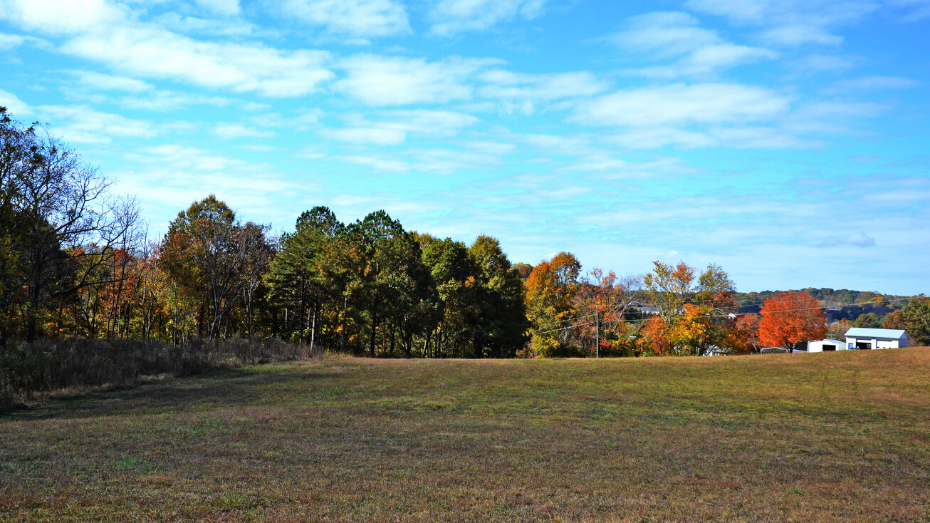 Oakland Rd, Sweetwater, TN 37874