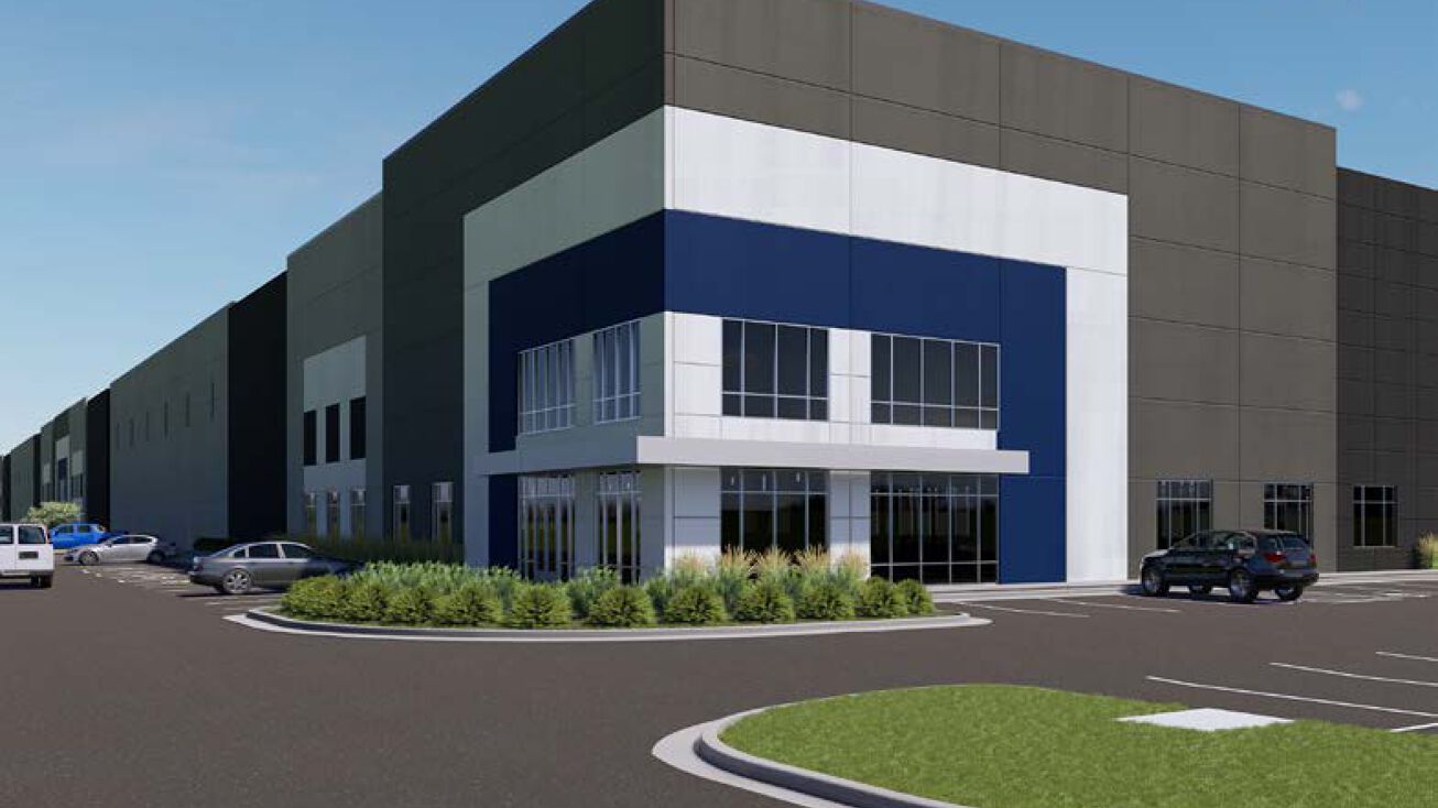 16335 John Glenn Parkway, Olathe, KS 66061