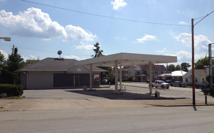 Pictures of Retail property located at 157 W. Main St., Hillsboro, OR 45133 for comps - image #1