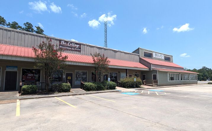 Pictures of Mixed Use, Office, Retail property located at 11261 TX-12, Orange, TX 77632 for sales - image #1