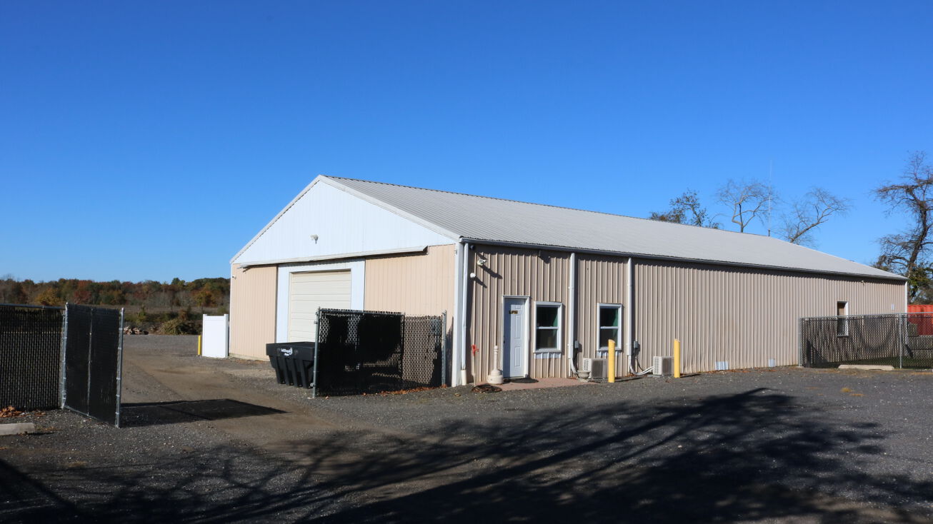 2540 Oldmans Crk Rd, Swedesboro, NJ 08085