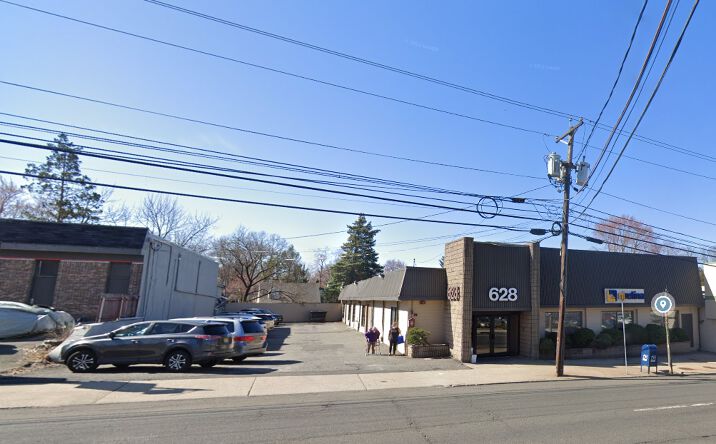 Pictures of Office property located at 628 Cedar Ln, Teaneck, NJ 07666, 580 Cedar Ln, Teaneck, NJ 07666 for sales - image #1