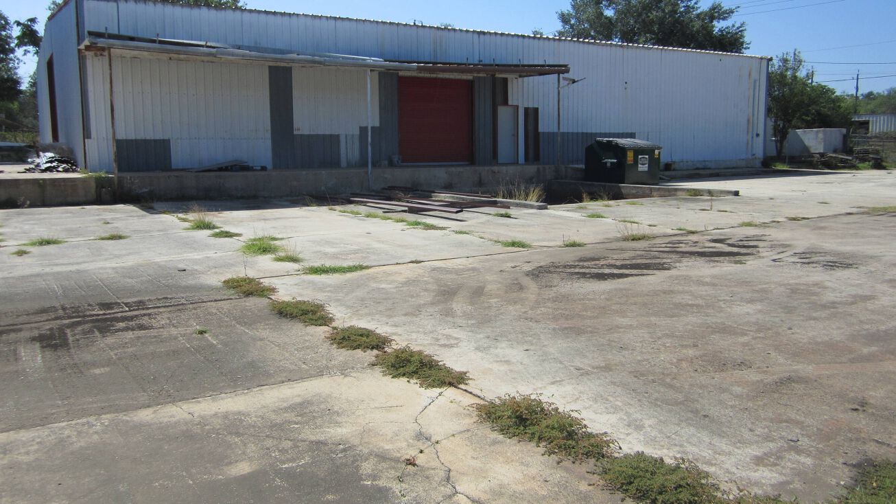 10141 TX Loop 106, Adkins, TX 78101