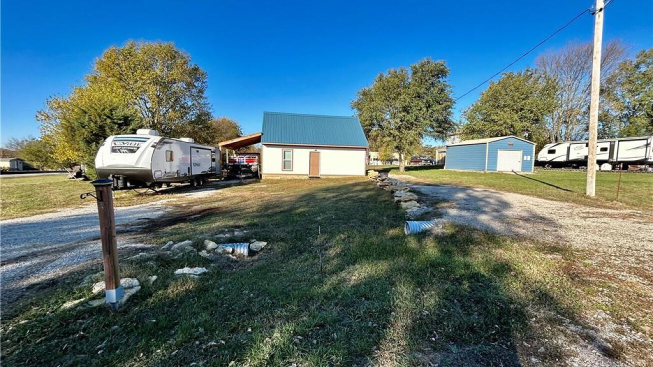 9 N Timber Lane, Linn Valley, KS 66040