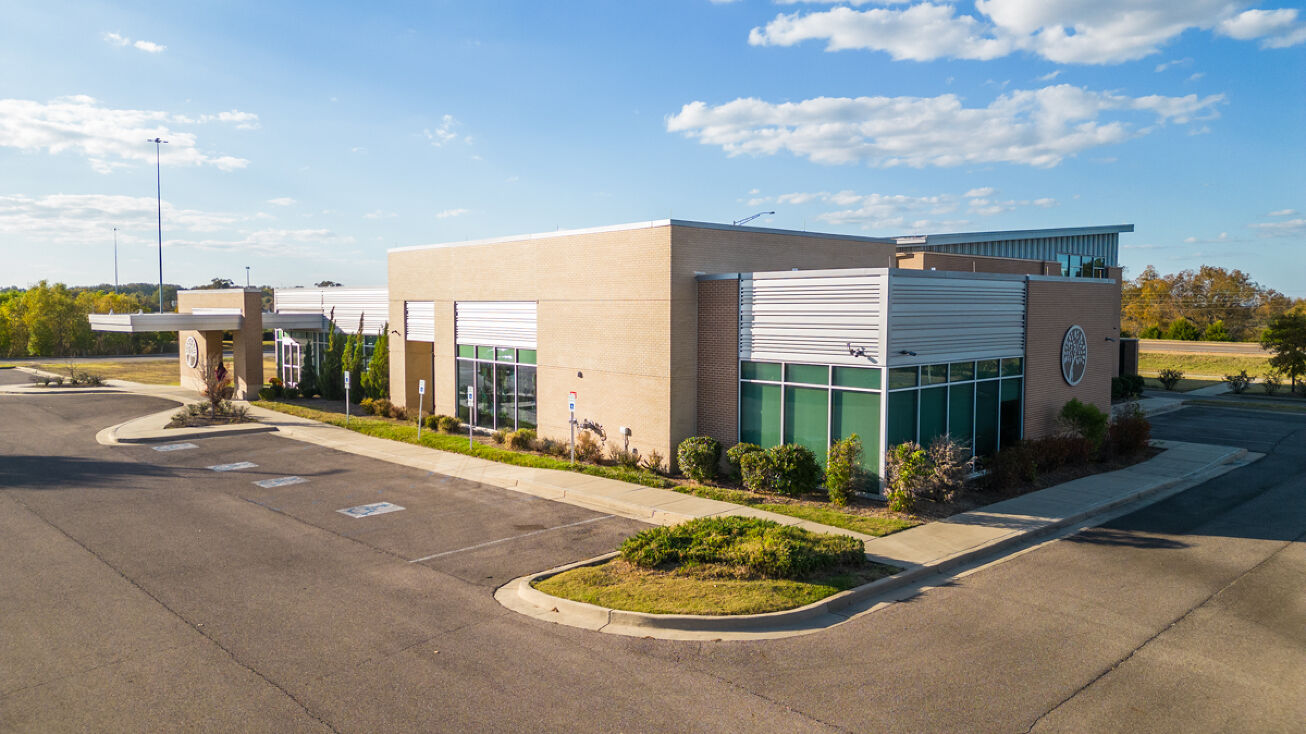 225 Tomlinson Dr, Starkville, MS 39759