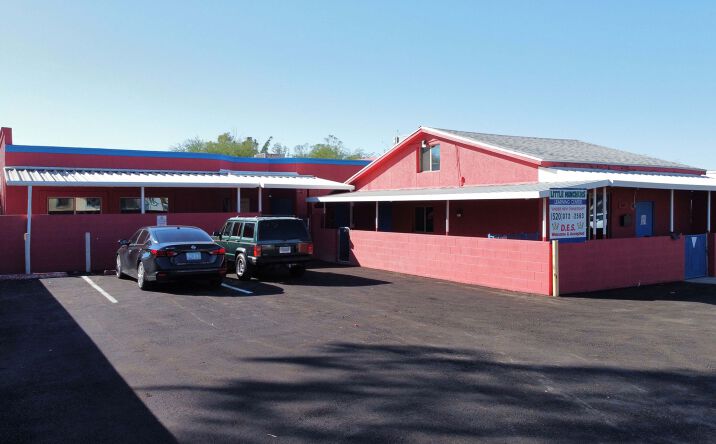 Pictures of Retail property located at 1625-1631 N Columbus Blvd, Tucson, AZ 85712 for comps - image #1