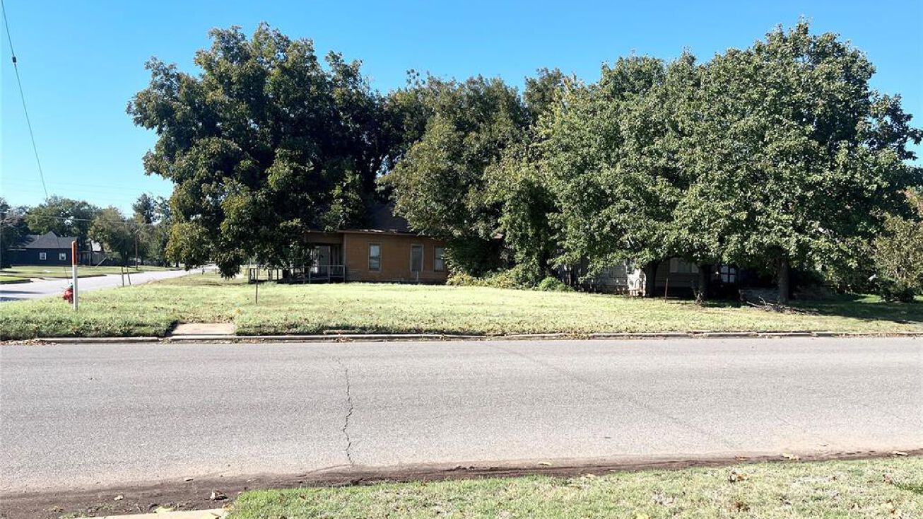 328 S 6th Street, CHICKASHA, OK 73018