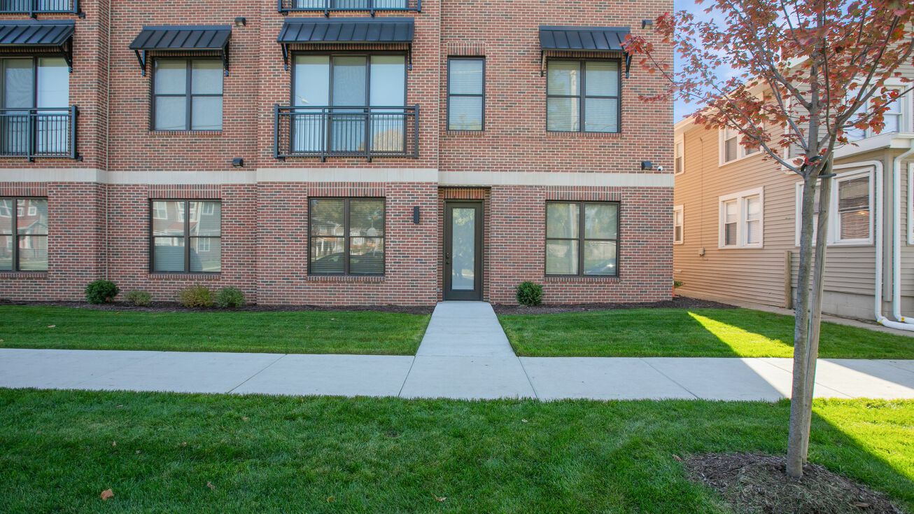 1010 Corby Blvd, South Bend, IN 46617