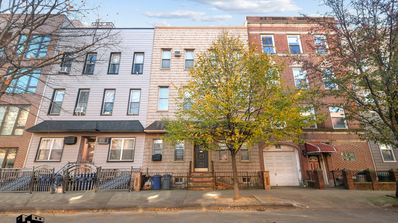 104 Jackson St, Brooklyn, NY 11211