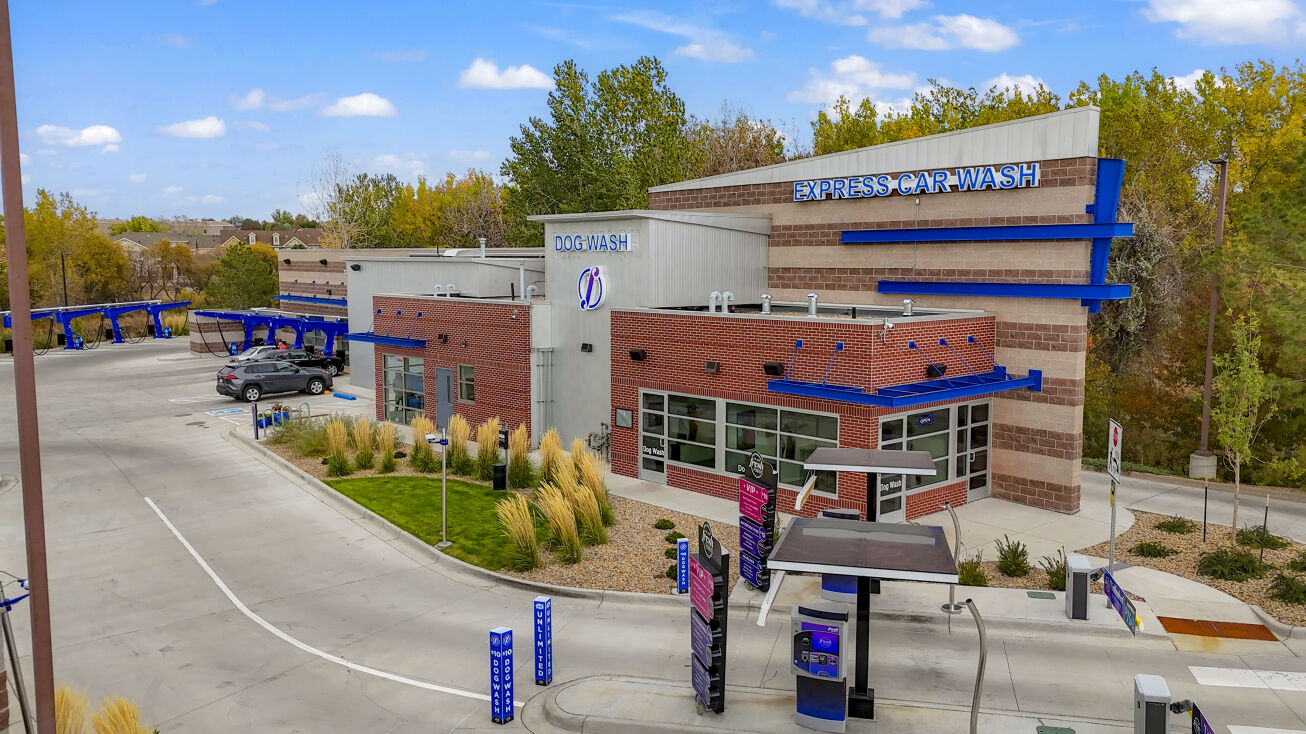 5384 S Parker Rd, Aurora, CO 80015