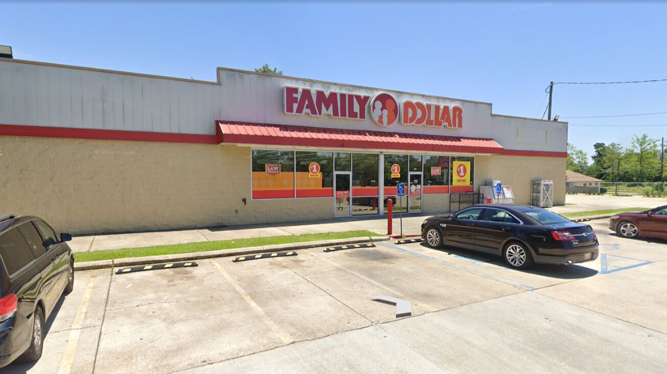 3878 Pontchartrain Dr, Slidell, LA 70458