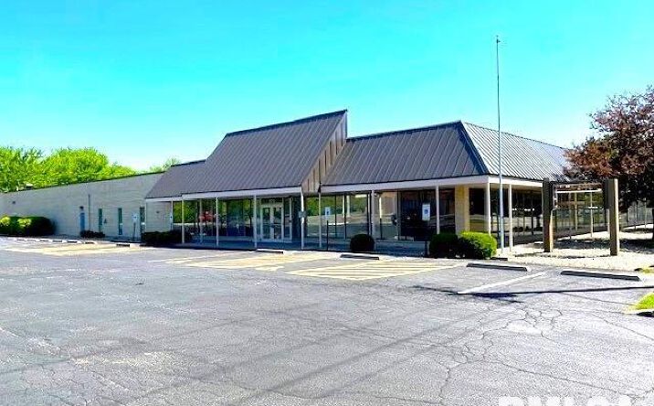 Pictures of Land, Office, Retail, Industrial property located at 2713 STEVENSON Drive, Springfield, IL 62703 for sales - image #1