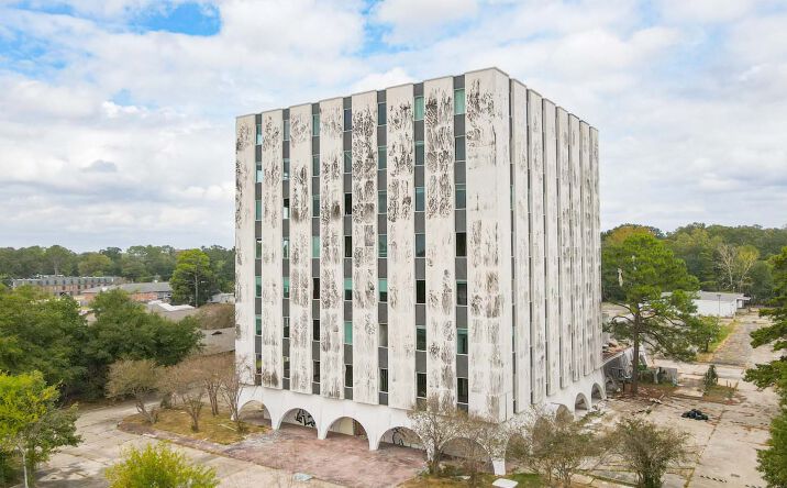 Pictures of Office property located at 10225 Florida Boulevard, Baton Rouge, LA 70815 for sales - image #1