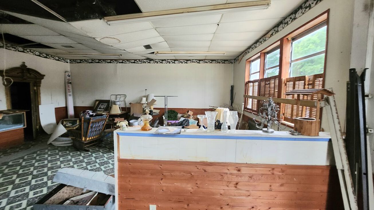 1015 Harris St, Pavo, GA 31778