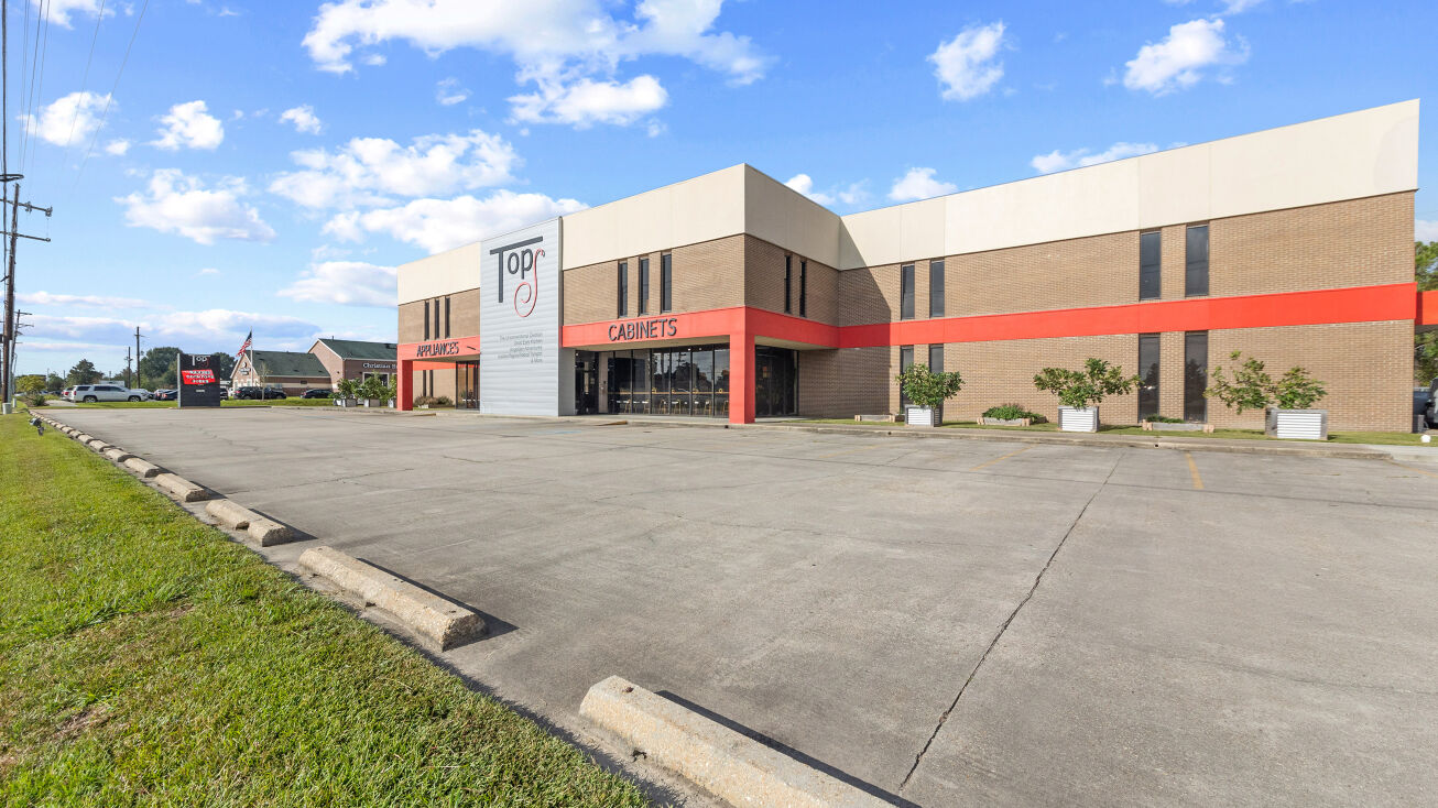 5826 Johnston St, Lafayette, LA 70503