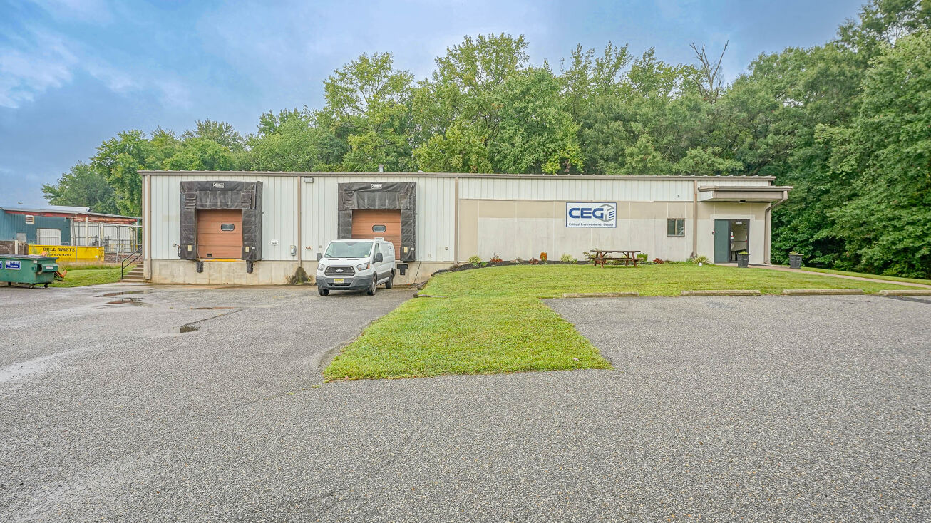 104 Maple Leaf Ct, Glassboro, NJ 08028