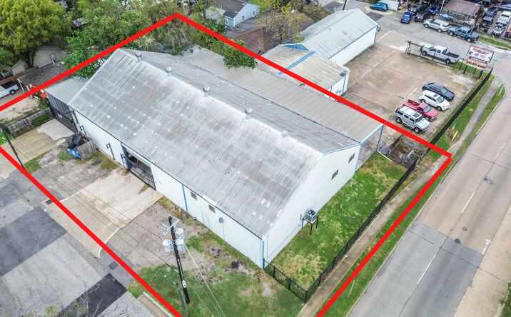 Pictures of Industrial property located at 7528 Gainesville St, Houston, TX 77020 for sales - image #1