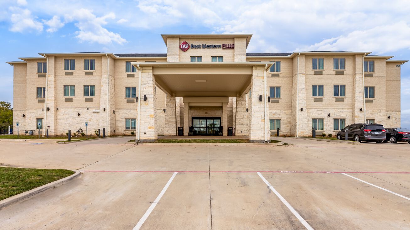 3135 Goodnight Blvd, Wills Point, TX 75169