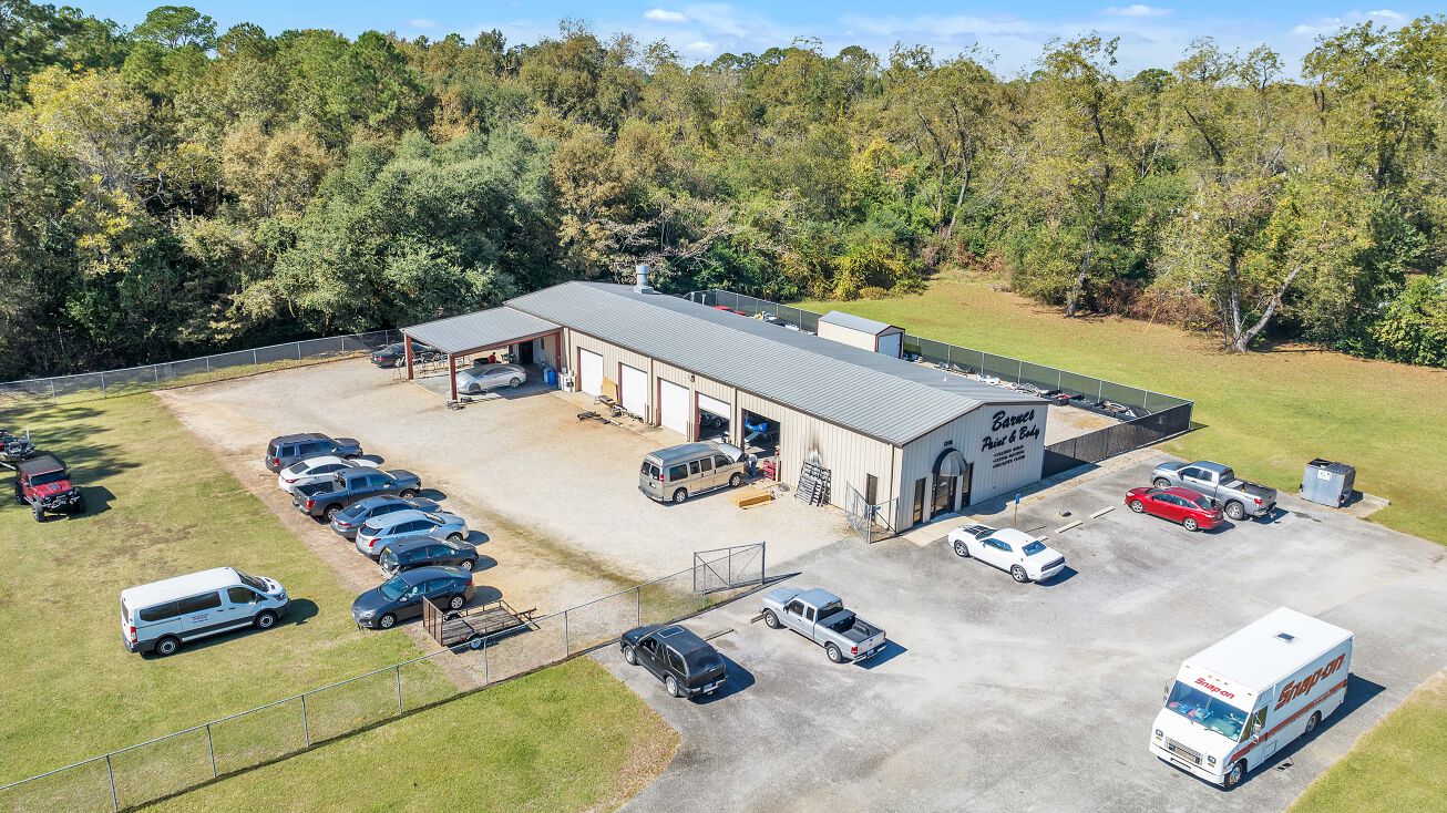 1318 S Mock Rd, Albany, GA 31705