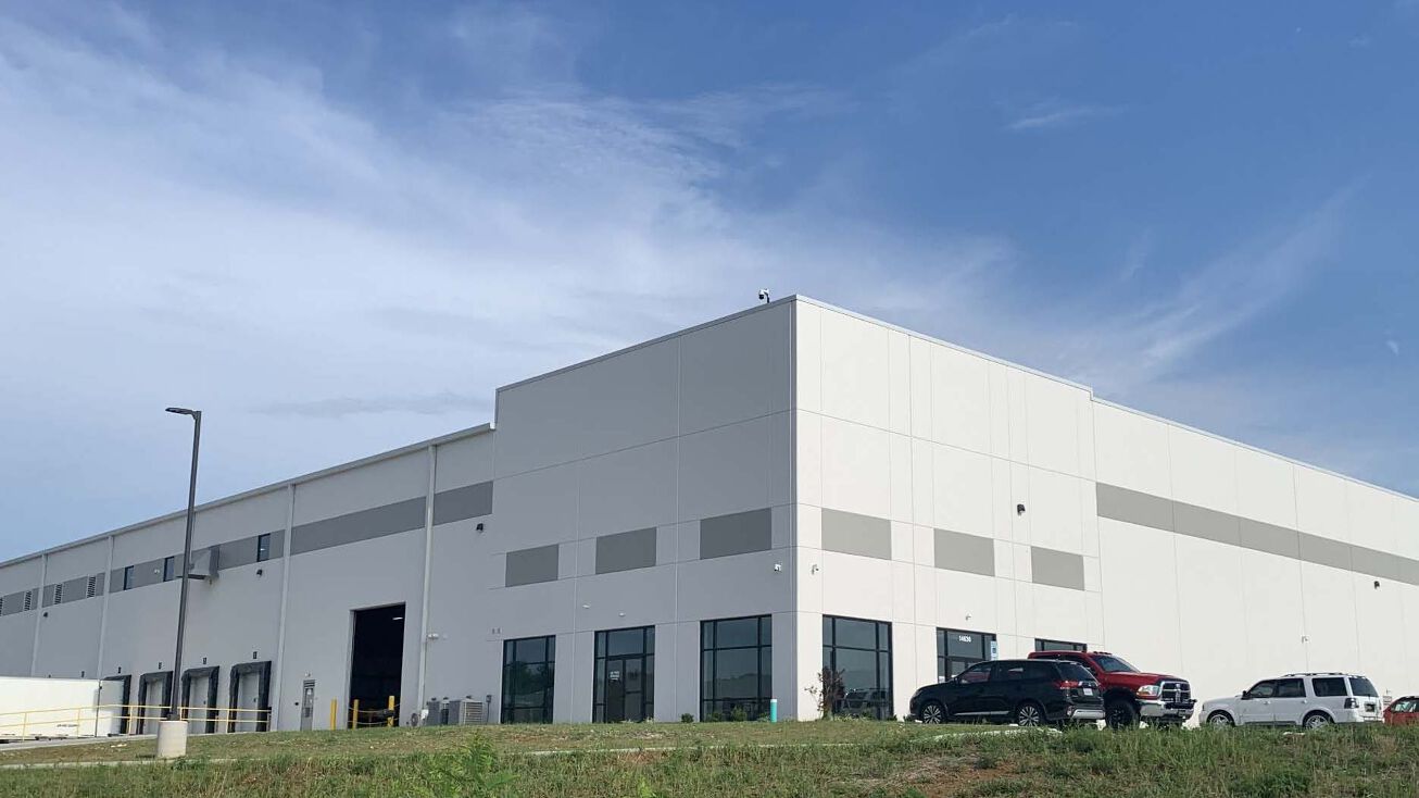 11200 Industrial Park Dr, Elberfeld, IN 47701