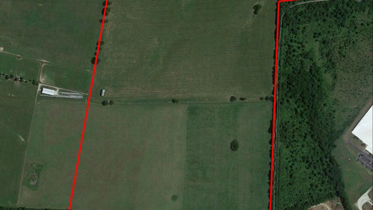 Clifton Rd, Versailles, KY 40383