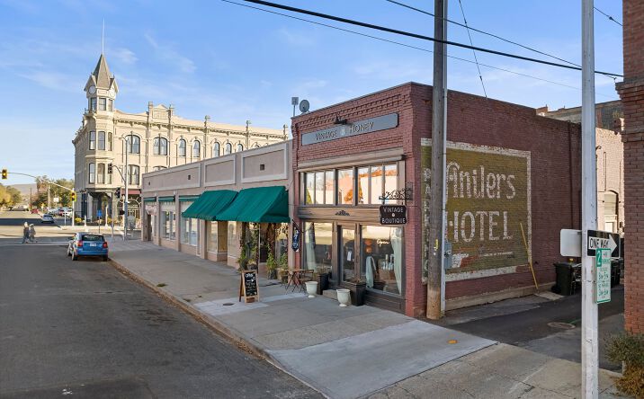 Pictures of Retail property located at 1919 Washington Ave, Baker City, OR 97814 for sales - image #1