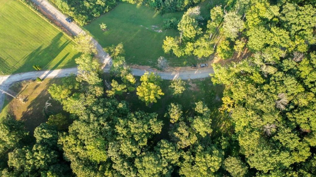 34 Rockfish Rd, Hilham, TN 38568