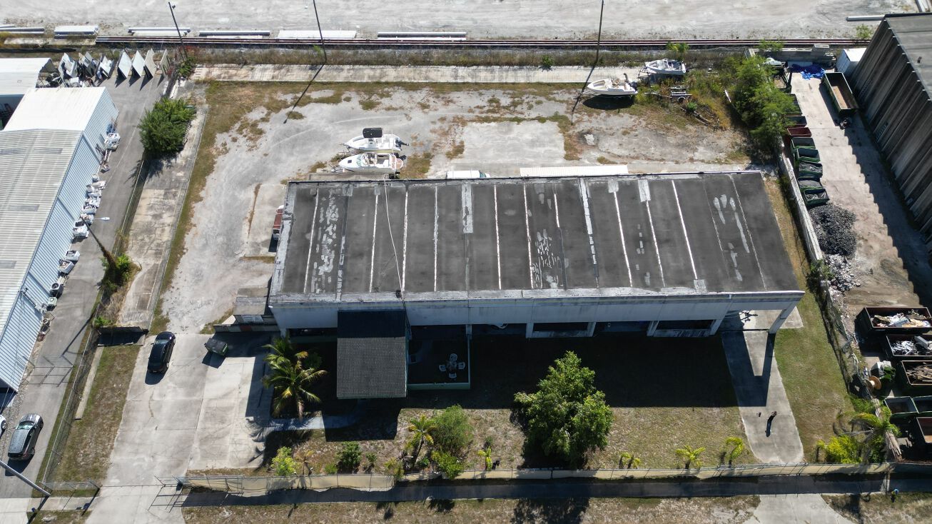 761 Wesley Ave, Tarpon Springs, FL 34689