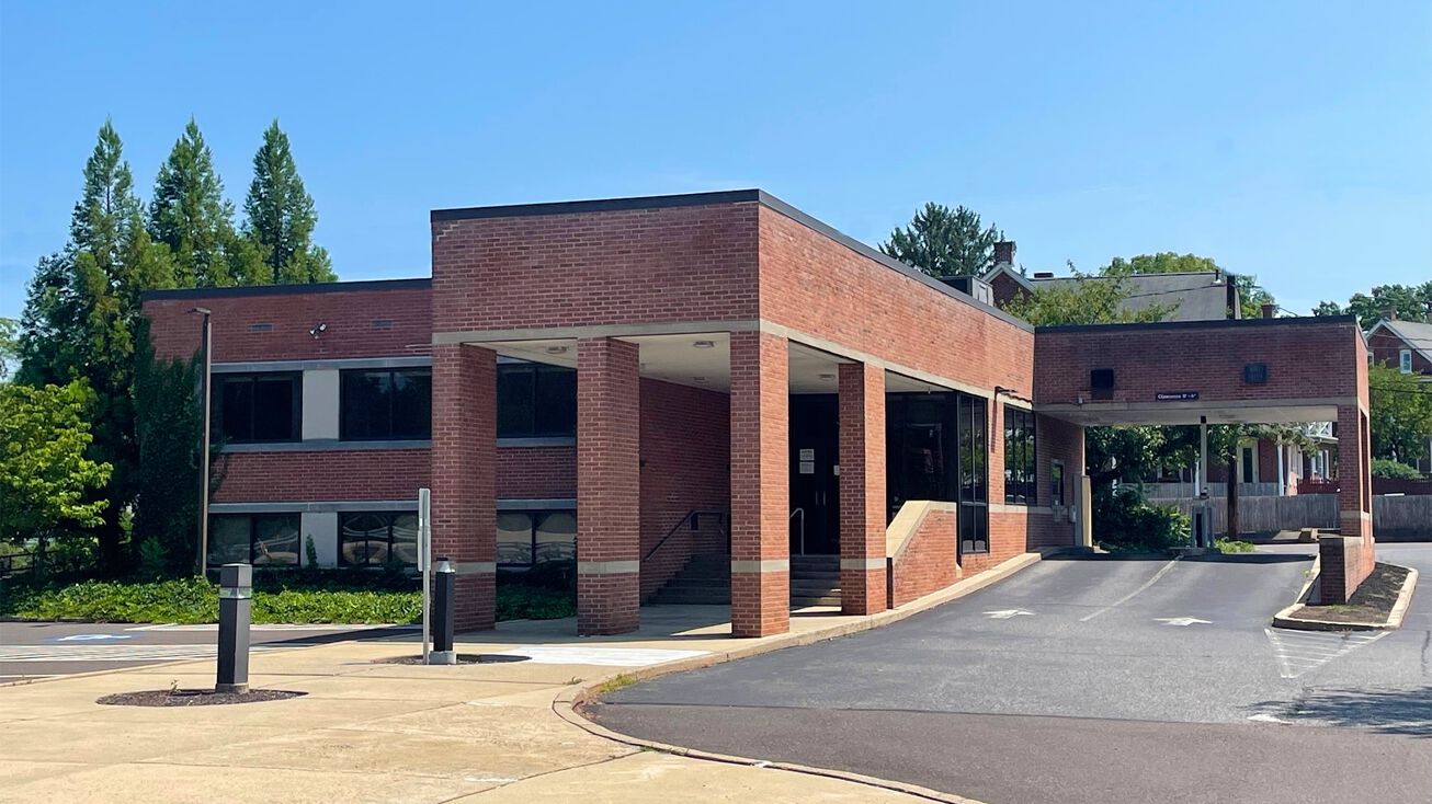 96 S Main St, Sellersville, PA 18960