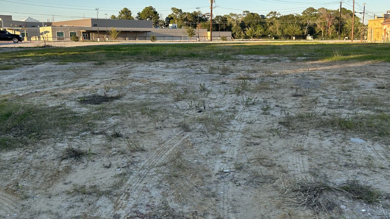 2701 Market St, Baytown, TX 77520