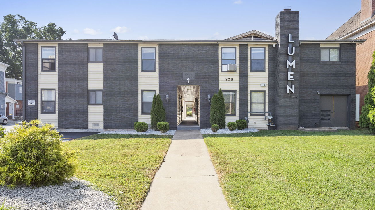 728 E Walnut St, Springfield, MO 65806