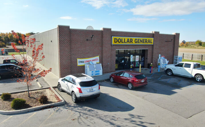 Pictures of Retail property located at 7310 Jerusalem Rd, Oregon, OH 43616 for comps - image #1