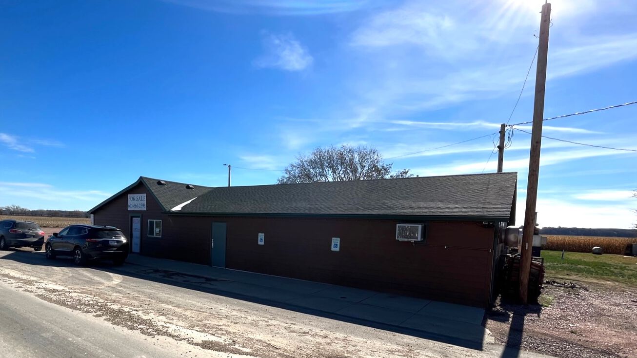 55698 898 Rd, Saint Helena, NE 68774