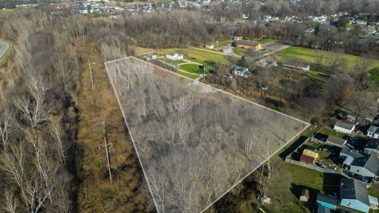 115 W Castle Rd, Columbus, OH 43207