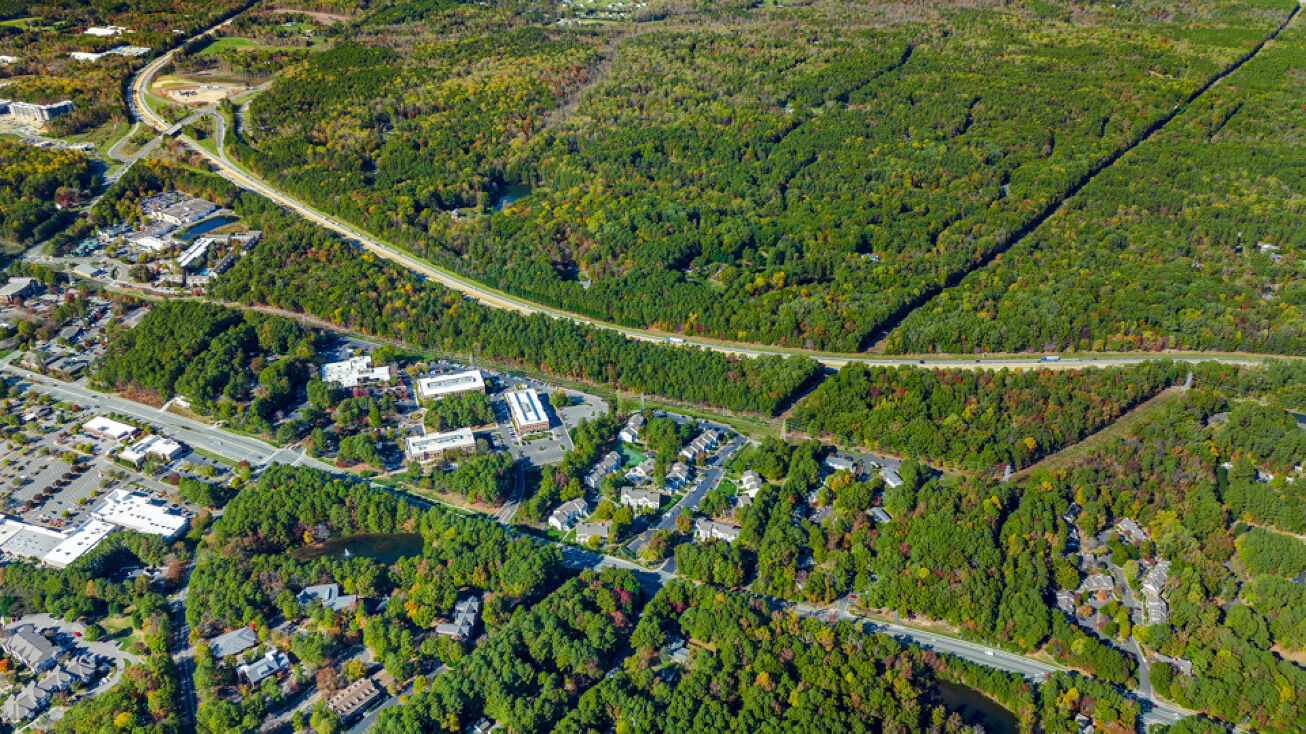 860 Weaver Dairy Rd, Chapel Hill, NC 27514