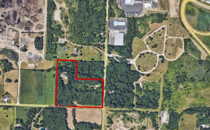 Pictures of Land property located at 5185 Strausser St NW, Canton, OH 44720 for sales - image #1