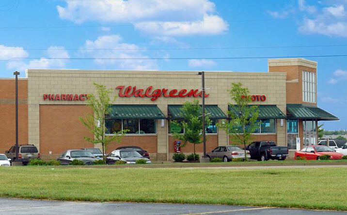 Pictures of Retail property located at 2845 W Cleveland Rd, South Bend, IN 46628 for sales - image #1