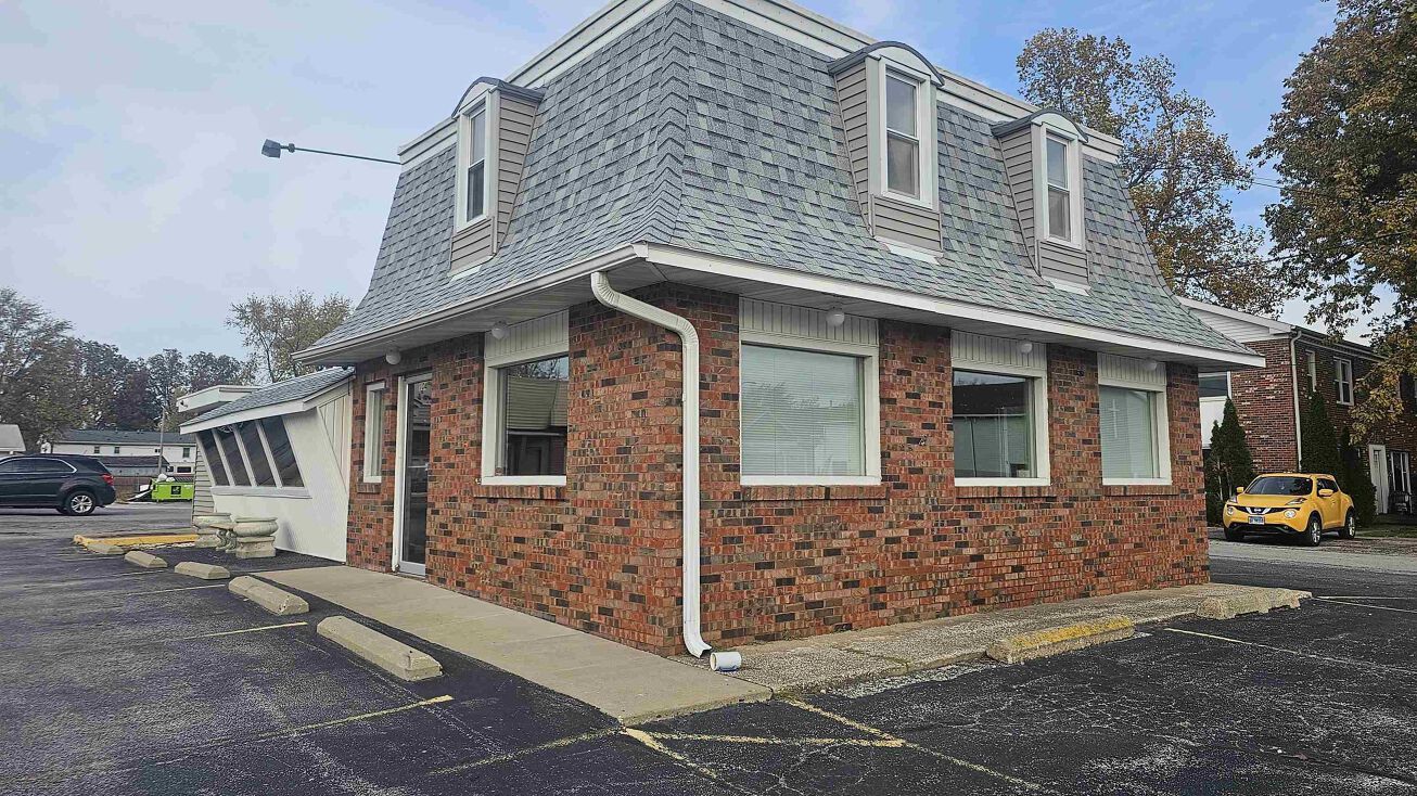 104 E Vandalia Road, South Jacksonville, IL 62650