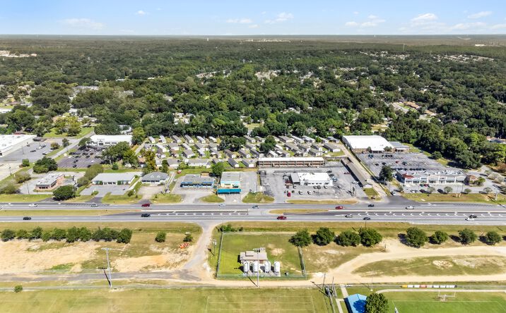 Pictures of Mobile Home Park property located at 8521 Fowler Ave, Pensacola, FL 32534 for comps - image #1