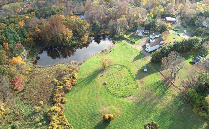 Pictures of Hospitality property located at 557 Main Street South, Woodbury, CT 06798 for sales - image #1