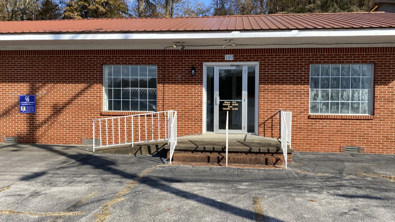 149 Linden Rd, Centerville, TN 37033