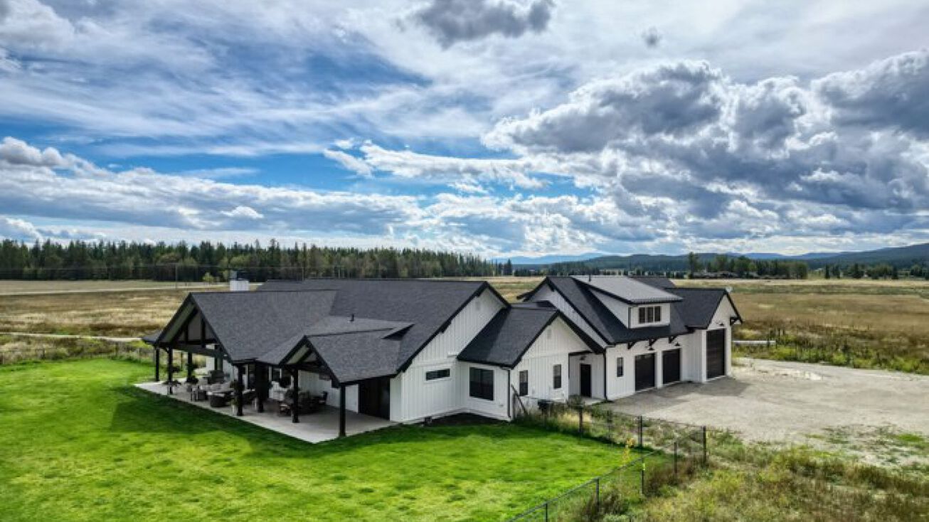 880 Lodgepole Rd, Whitefish, MT 59937