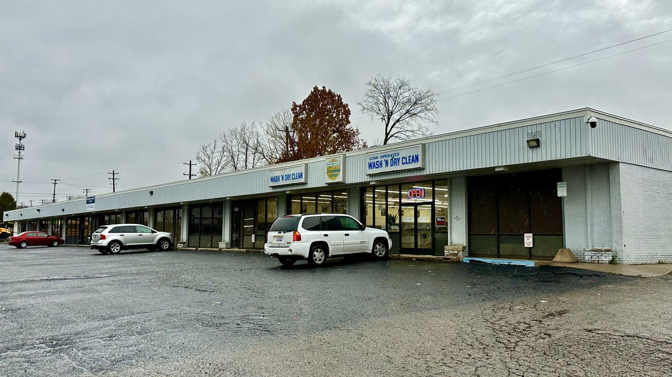 900 Southland Ave, Lansing, MI 48910