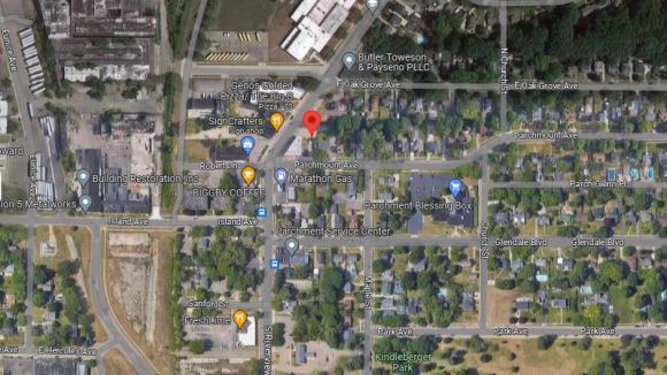 122 N Riverview Drive, Kalamazoo, MI 49009