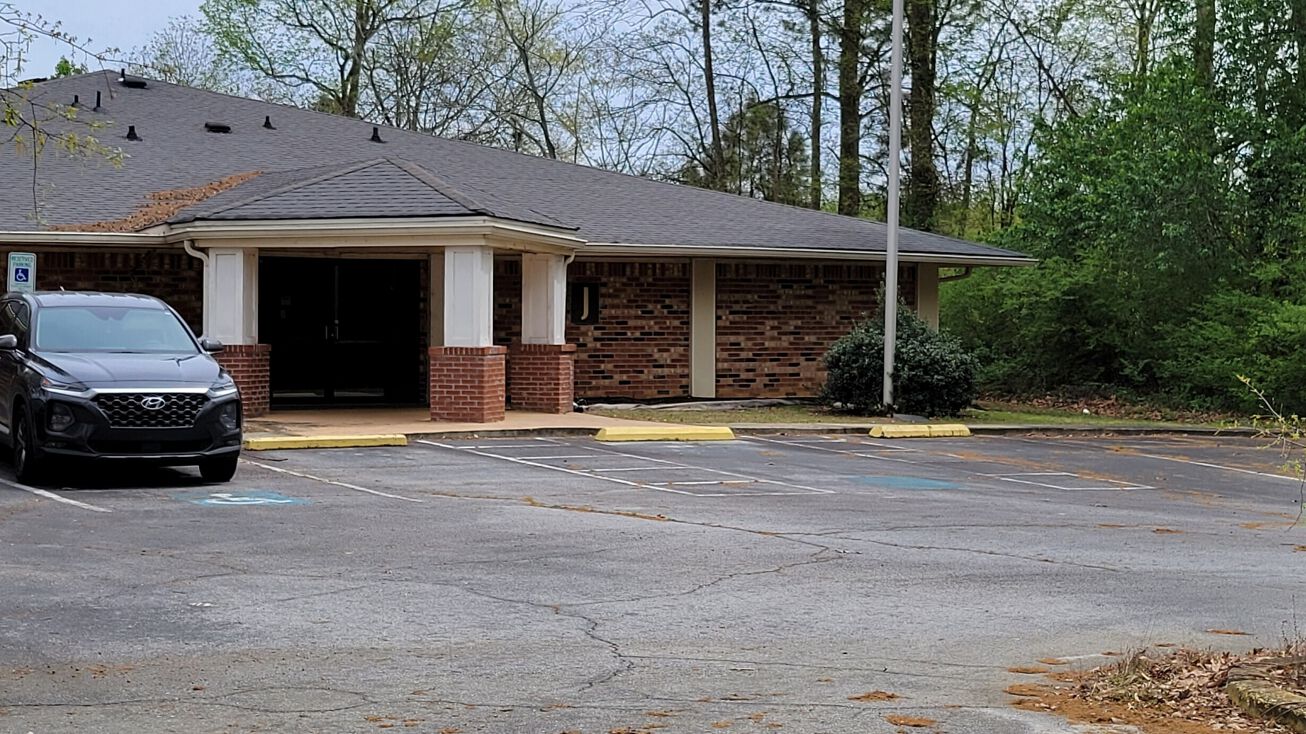 2412 Pate St, Snellville, GA 30078